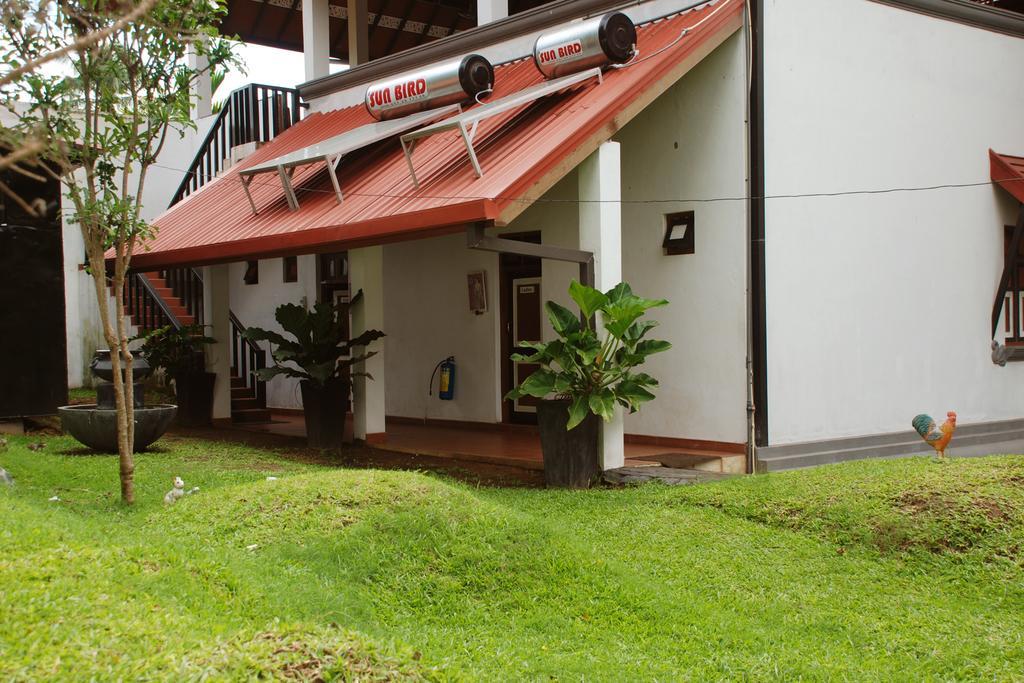 The Triangle Hotel Anuradhapura Exterior photo