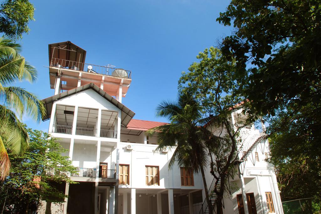 The Triangle Hotel Anuradhapura Exterior photo